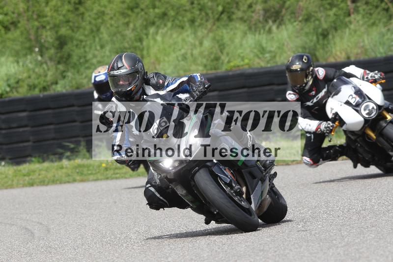 Archiv-2025/10 23.04.2025 Cornu Master School ADR/rot-rouge/66